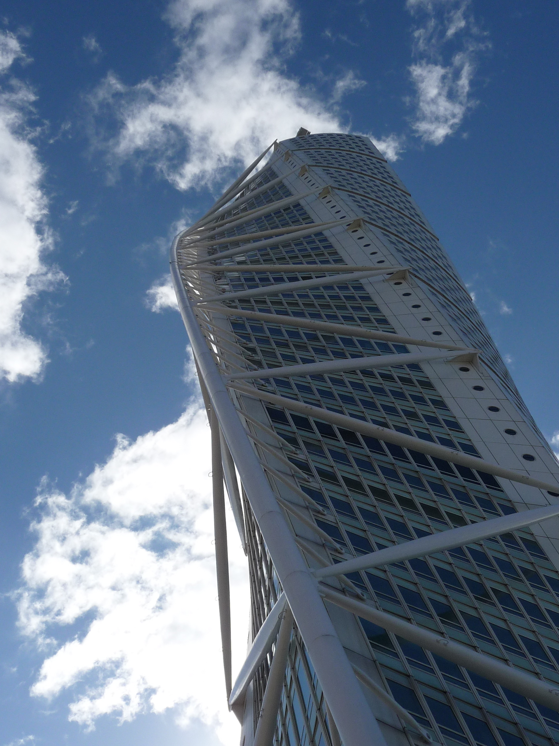 Turning Torso -pilvenpiirtäjä Malmön Västra hamnenissa